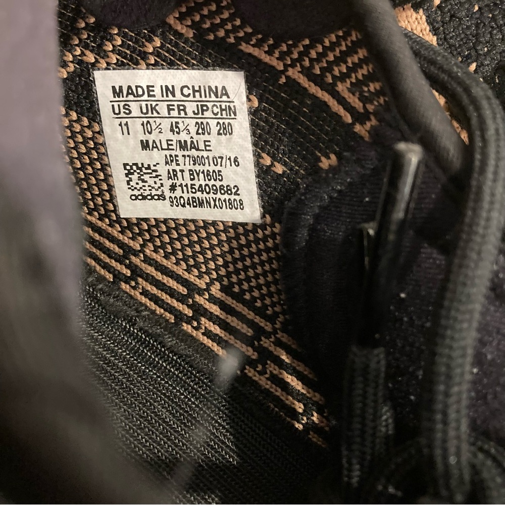 Adidas Yeezy Boost 350 V2 Core Black Copper Men’s Sneaker - Picture 8 of 8